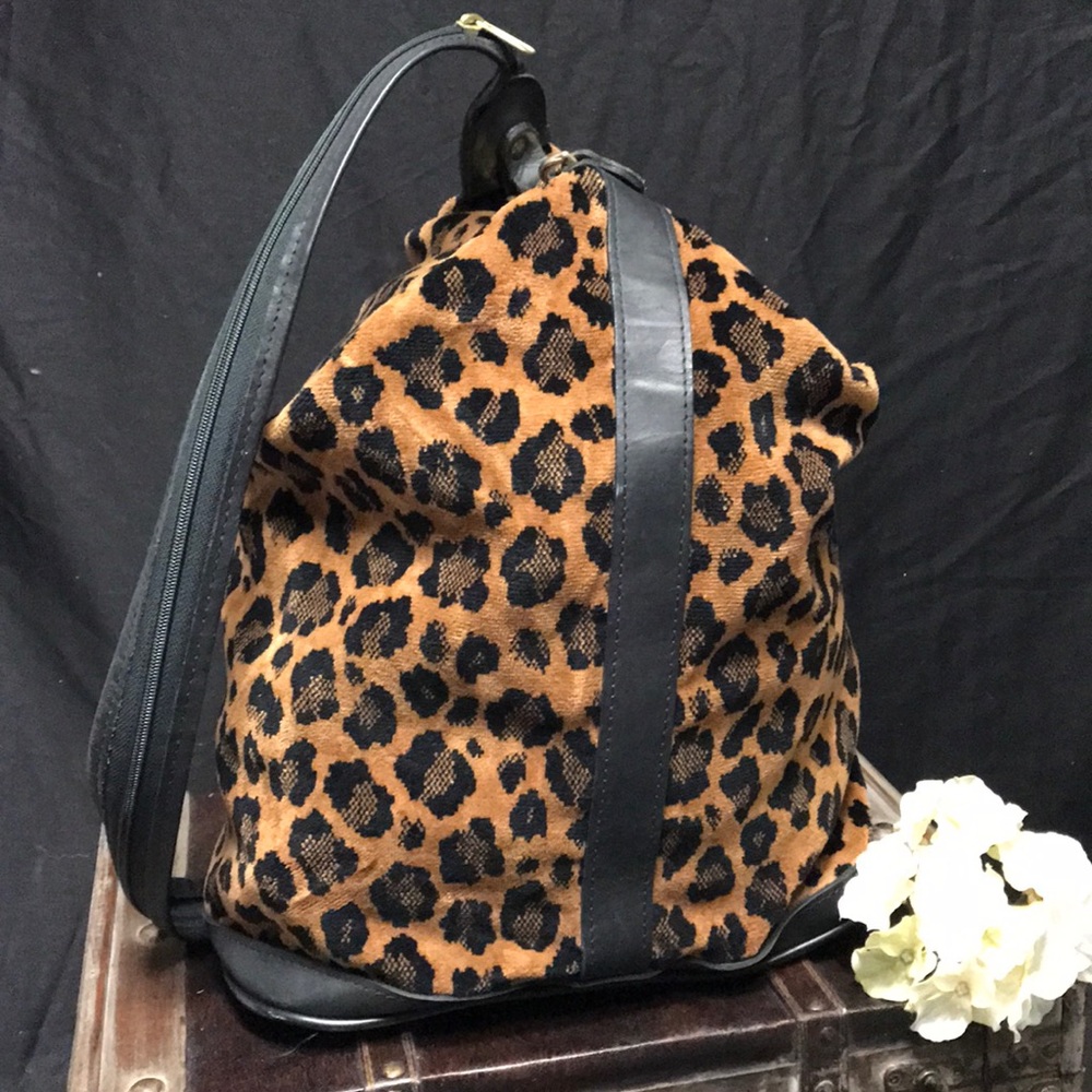Gevive Leopard print backpack crossbody handbag